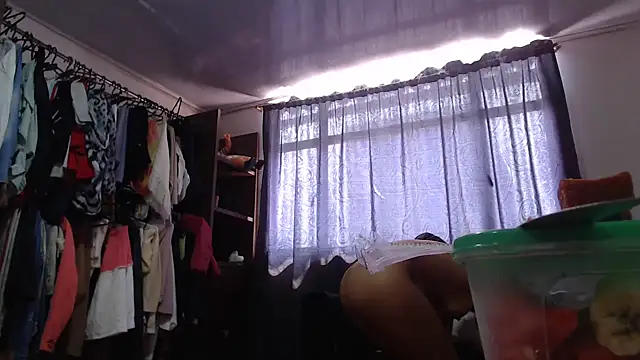 DanaiOluyi online show from November 29, 2025, 5:57 pm