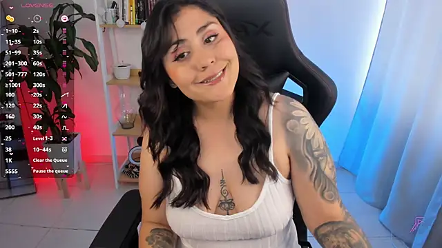 Snapshot of GretaX-X chatting on December 18, 2025, 9:40 pm GretaX-X online show from December 18, 2025, 9:40 pm