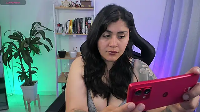 Snapshot of GretaX-X chatting on November 19, 2025, 2:55 am GretaX-X online show from November 19, 2025, 2:55 am