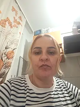 Malichkaanna30 online show from November 7, 2025, 4:11 pm