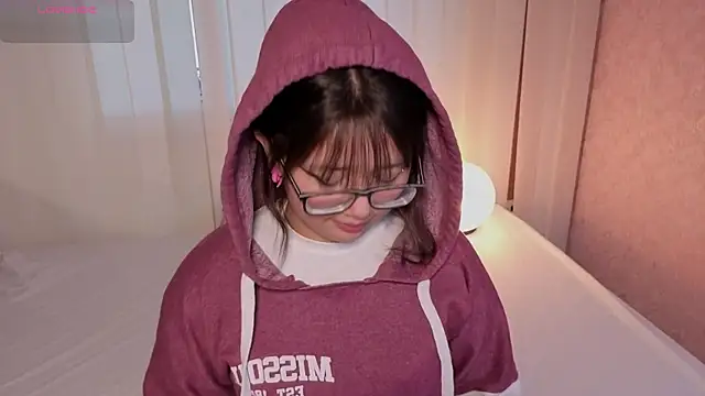 missy taylor  online show from September 24, 2025, 7:53 pm