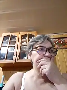 Snapshot of IrinaSweet54 chatting on January 28, 2025, 7:53 pm IrinaSweet54 online show from January 28, 2025, 7:53 pm