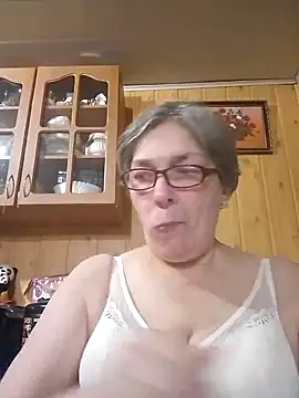 Snapshot of IrinaSweet54 chatting on February 14, 2025, 2:54 pm IrinaSweet54 online show from February 14, 2025, 2:54 pm
