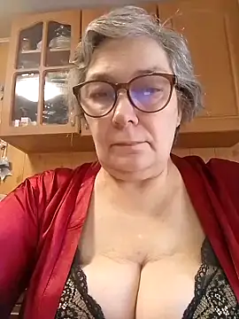 IrinaSweet54 online show from February 18, 2026, 7:28 am