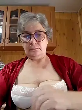 Snapshot of IrinaSweet54 chatting on September 25, 2025, 6:52 am IrinaSweet54 online show from September 25, 2025, 6:52 am