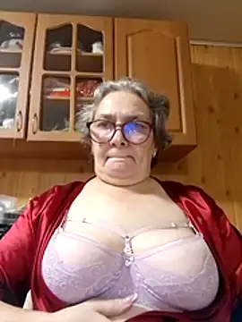 IrinaSweet54 online show from November 11, 2025, 8:14 pm