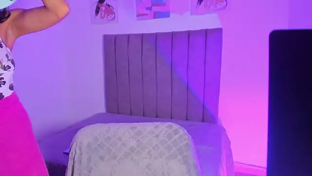 sarah  bigboobs online show from January 18, 2026, 7:28 pm