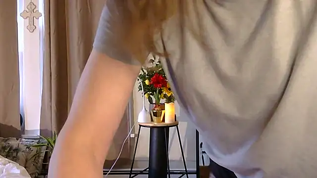 Sexyhottpunani online show from June 20, 2026, 12:15 am
