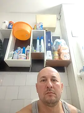 intx800 online show from December 4, 2025, 3:16 am