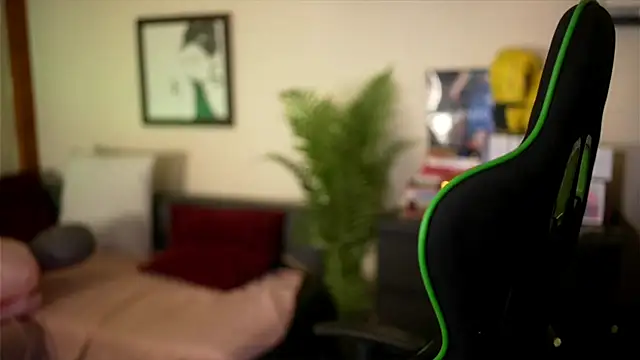 Bellis Perenis online show from April 6, 2026, 3:57 pm