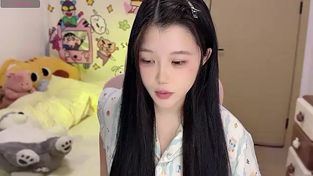 xiSSts online show from November 2, 2025, 8:25 pm