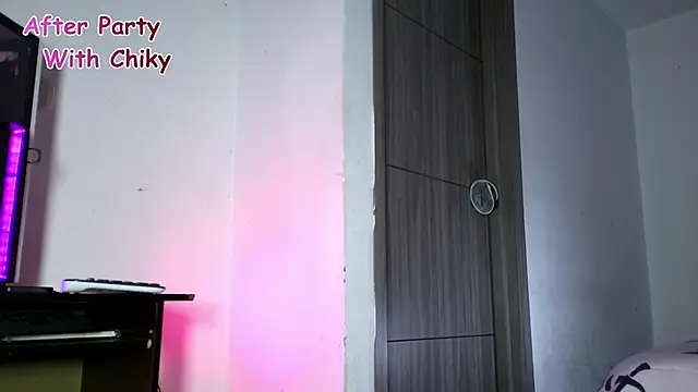 chiky 05 online show from April 21, 2026, 11:11 pm