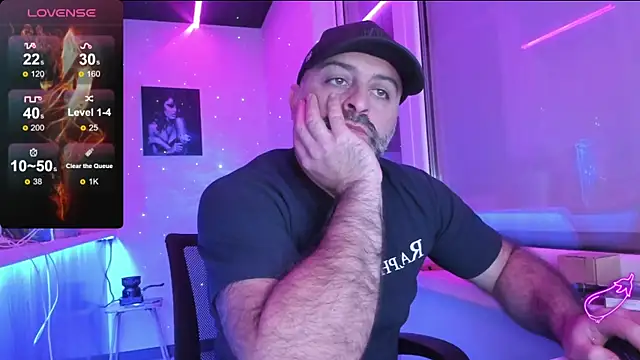 MAGABEAR077 online show from November 11, 2025, 2:39 am