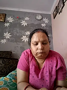 Snapshot of Kavya_kapoor chatting on March 19, 2025, 5:19 am Kavya kapoor online show from March 19, 2025, 5:19 am