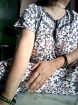 Kavya kapoor online show from April 4, 2026, 4:19 am