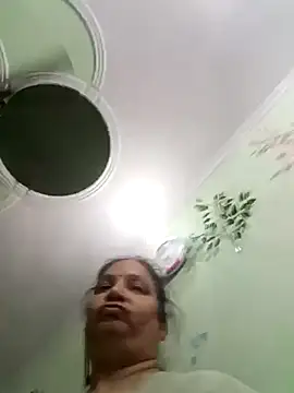Snapshot of Kavya_kapoor chatting on March 15, 2025, 4:10 pm Kavya kapoor online show from March 15, 2025, 4:10 pm