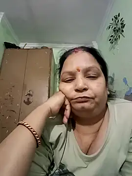 Snapshot of Kavya_kapoor chatting on September 19, 2025, 8:29 am Kavya kapoor online show from September 19, 2025, 8:29 am
