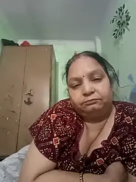 Snapshot of Kavya_kapoor chatting on October 2, 2025, 4:10 pm Kavya kapoor online show from October 2, 2025, 4:10 pm