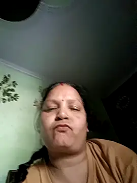 Snapshot of Kavya_kapoor chatting on March 11, 2025, 5:57 pm Kavya kapoor online show from March 11, 2025, 5:57 pm