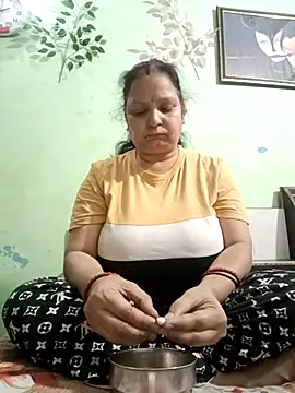 Snapshot of Kavya_kapoor chatting on March 20, 2025, 8:31 am Kavya kapoor online show from March 20, 2025, 8:31 am