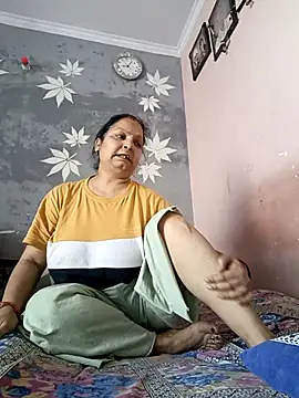 Snapshot of Kavya_kapoor chatting on March 12, 2025, 3:35 am Kavya kapoor online show from March 12, 2025, 3:35 am