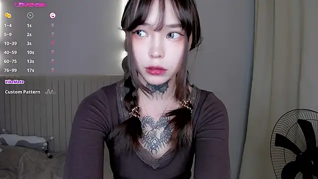 Dark Ester online show from February 12, 2026, 2:39 pm