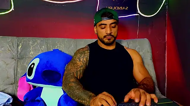 ERIC HARRISON online show from April 5, 2026, 10:38 pm