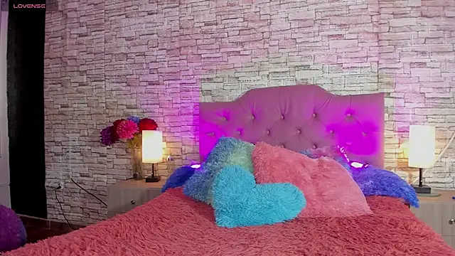 kitty queen10 online show from September 15, 2025, 12:27 pm