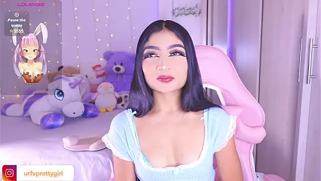 urfavprettygirl online show from June 18, 2026, 8:57 am