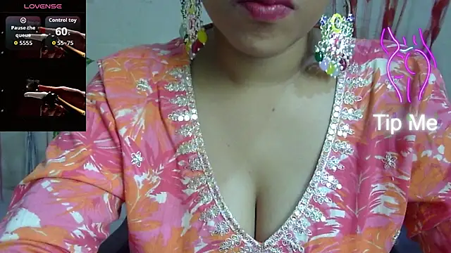 Snapshot of Preeti-Sexy chatting on October 24, 2025, 5:39 am Preeti-Sexy online show from October 24, 2025, 5:39 am