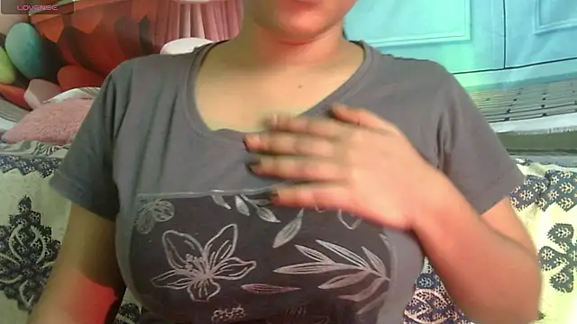 Snapshot of Preeti-Sexy chatting on June 23, 2026, 6:11 am Preeti-Sexy online show from June 23, 2026, 6:11 am