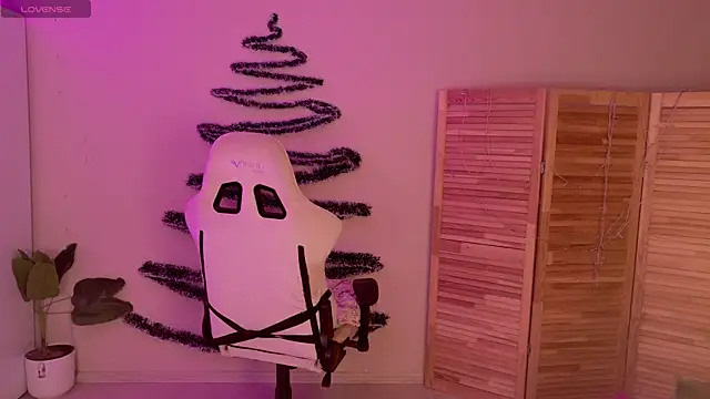 Miss Mia Murr online show from December 18, 2025, 5:12 am