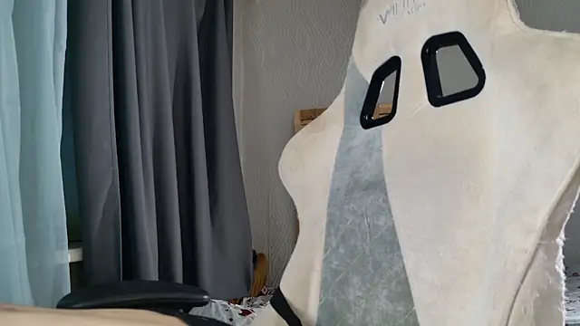 Snapshot of Miss_Mia_Murr chatting on February 27, 2026, 4:23 am Miss Mia Murr online show from February 27, 2026, 4:23 am