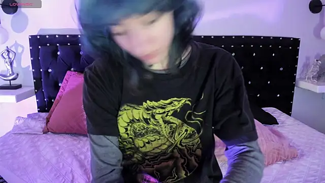 Ghosty Doll online show from September 18, 2025, 5:05 pm