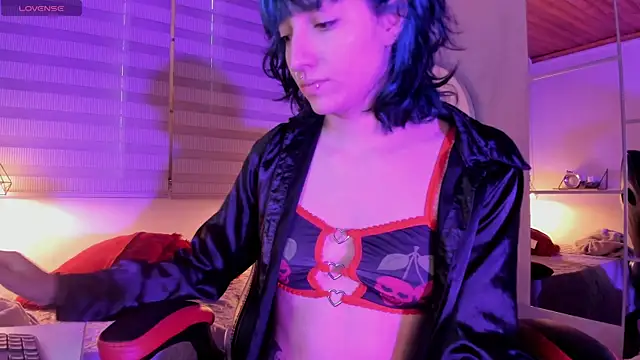 Snapshot of Ghosty_Doll chatting on April 29, 2026, 1:15 pm Ghosty Doll online show from April 29, 2026, 1:15 pm