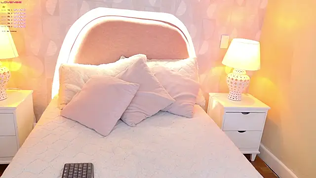 Snapshot of april_rousse chatting on March 20, 2025, 10:07 pm april rousse online show from March 20, 2025, 10:07 pm