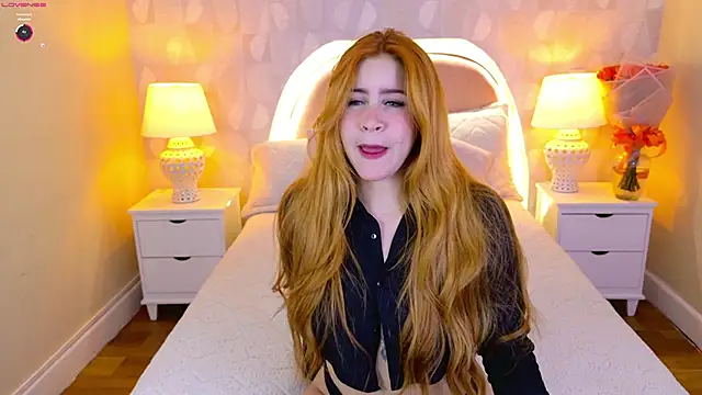 Snapshot of april_rousse chatting on February 15, 2025, 7:39 pm april rousse online show from February 15, 2025, 7:39 pm