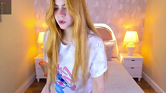 Snapshot of april_rousse chatting on February 19, 2025, 8:10 pm april rousse online show from February 19, 2025, 8:10 pm