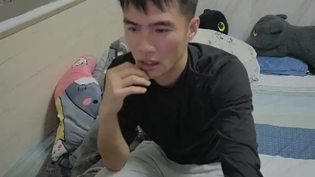 Snapshot of Big19Asia chatting on December 21, 2025, 11:45 am Big19Asia online show from December 21, 2025, 11:45 am