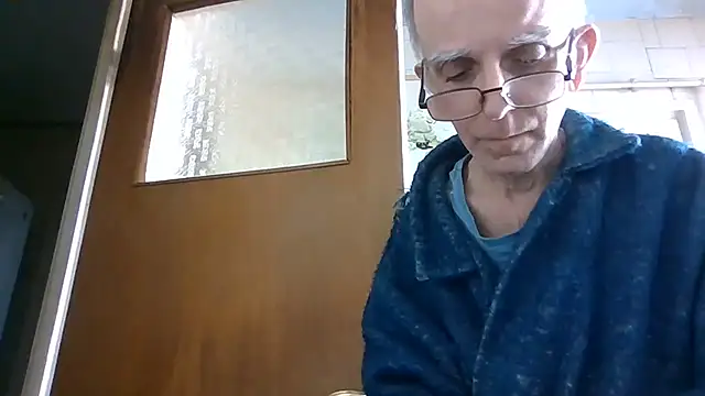 mariusica1xh online show from March 4, 2026, 10:34 am