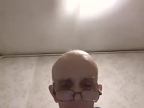 mariusica1xh online show from December 18, 2025, 6:56 pm