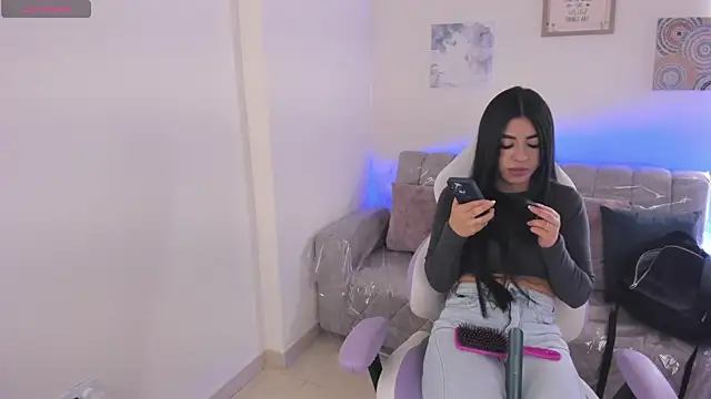 Charlotte cowell sub1  online show from December 2, 2025, 3:36 pm