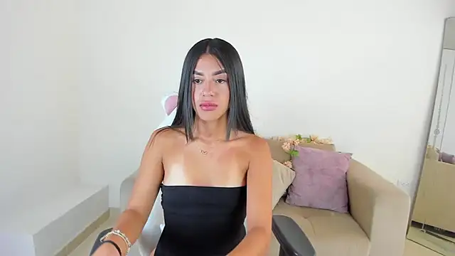 Charlotte cowell sub1  online show from March 10, 2025, 9:51 pm