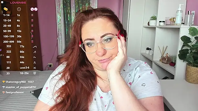 lovely adelle online show from February 3, 2025, 11:53 am