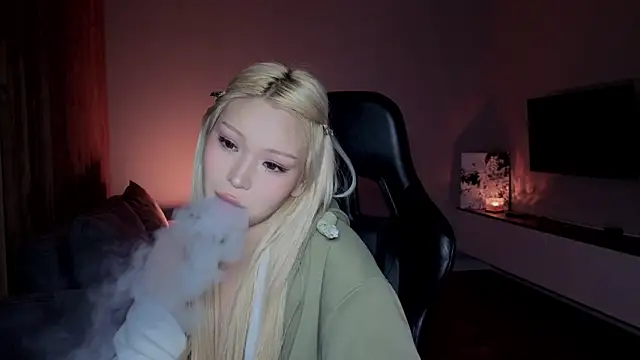 RileyMee online show from March 2, 2026, 3:40 am