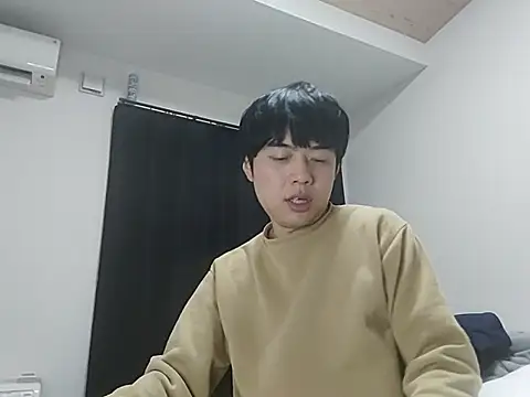 Snapshot of whitebriefboy chatting on February 13, 2026, 8:20 pm whitebriefboy online show from February 13, 2026, 8:20 pm