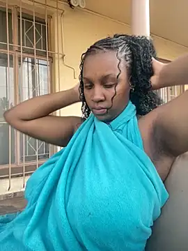 Candy Love 18 online show from September 24, 2025, 3:07 pm