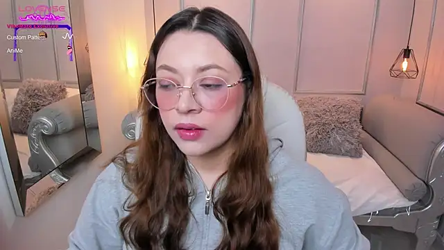 Snapshot of Lanna18 chatting on September 29, 2025, 12:00 pm Lanna18 online show from September 29, 2025, 12:00 pm