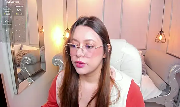 Snapshot of Lanna18 chatting on October 2, 2025, 11:57 am Lanna18 online show from October 2, 2025, 11:57 am
