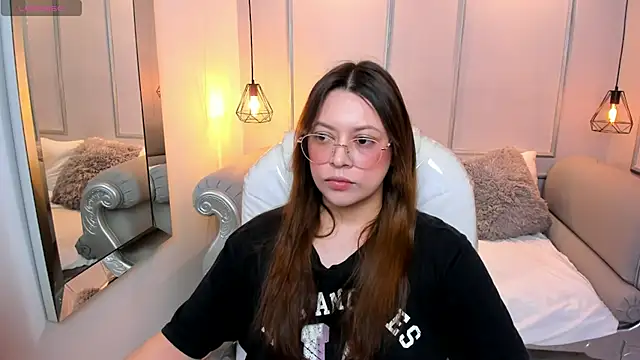 Snapshot of Lanna18 chatting on October 6, 2025, 11:55 am Lanna18 online show from October 6, 2025, 11:55 am